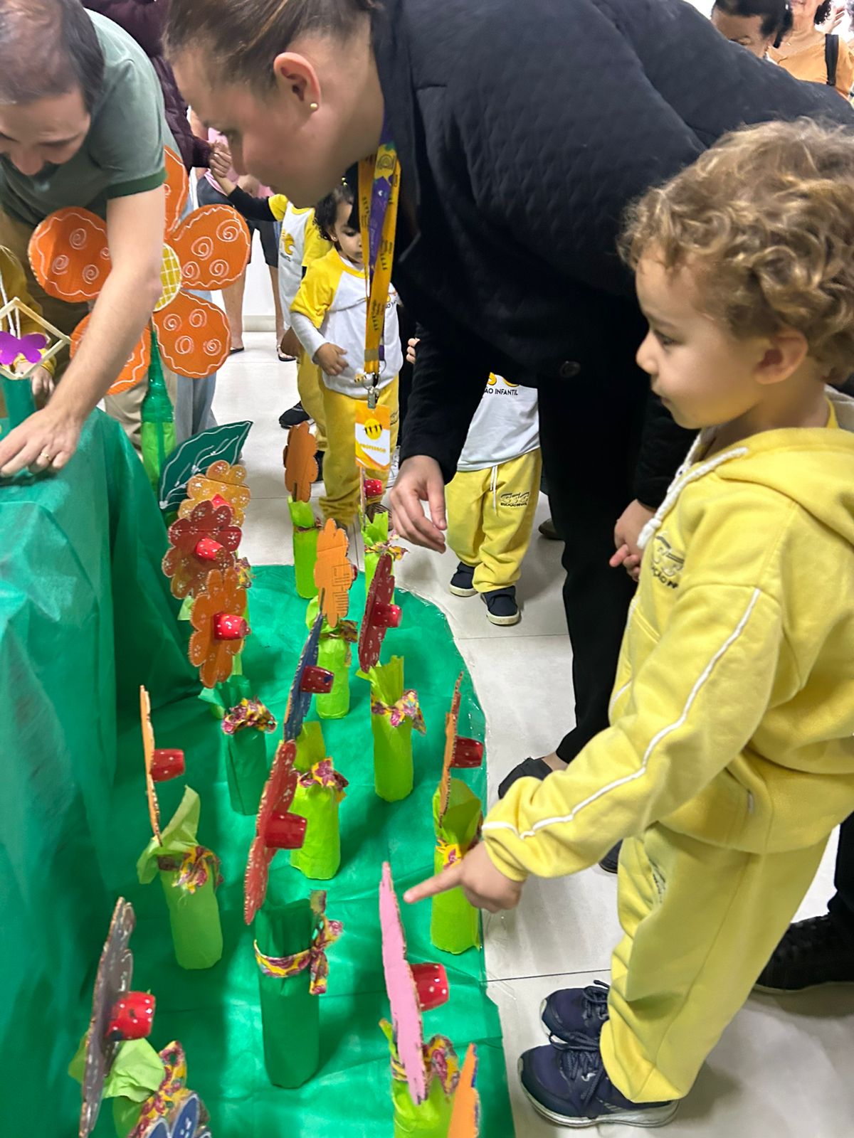 Mostra Cultural Construindo um Jardim Encantado Sustentável 🌍🌿.jfif