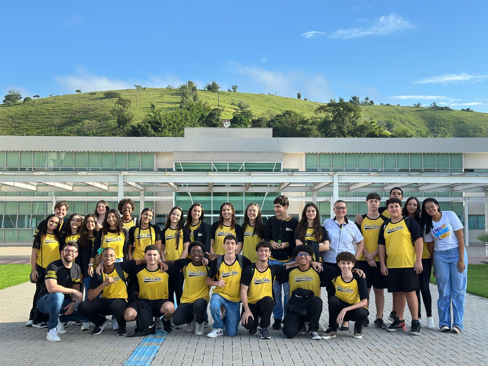 Ensino Médio vive experiência enriquecedora no “Suprema de Portas Abertas”.jfif