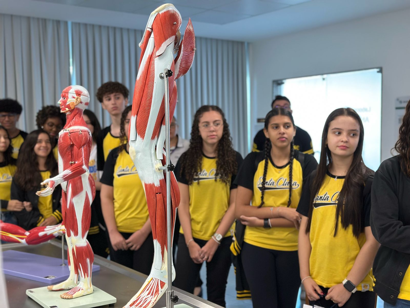 Ensino Médio vive experiência enriquecedora no “Suprema de Portas Abertas”2.jfif