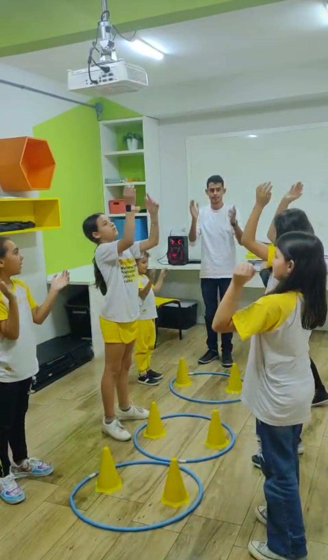 Explorando Compassos Musicais e Ritmo na Prática.jfif