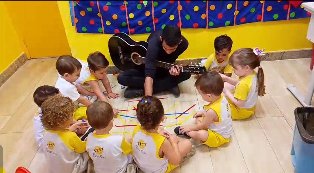 Creche II Explora Cores e Ritmo na Musicalização Infantil 🌈🎶2.jfif