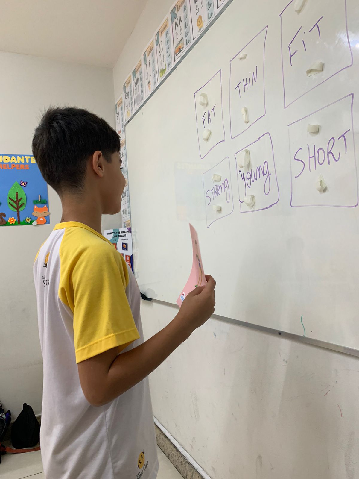 Flashcards em ação aprendendo com diversão! ✨📚.jfif